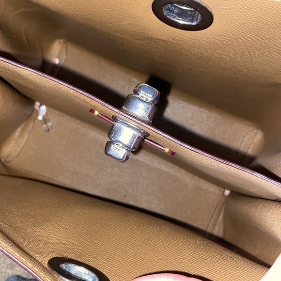 Coach Charlie Bucket shoulder Bag In Signature Canvas - Picture 15 of 17